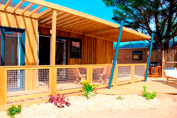 location sur le plus beau camping avec toboggan sur la Vendée