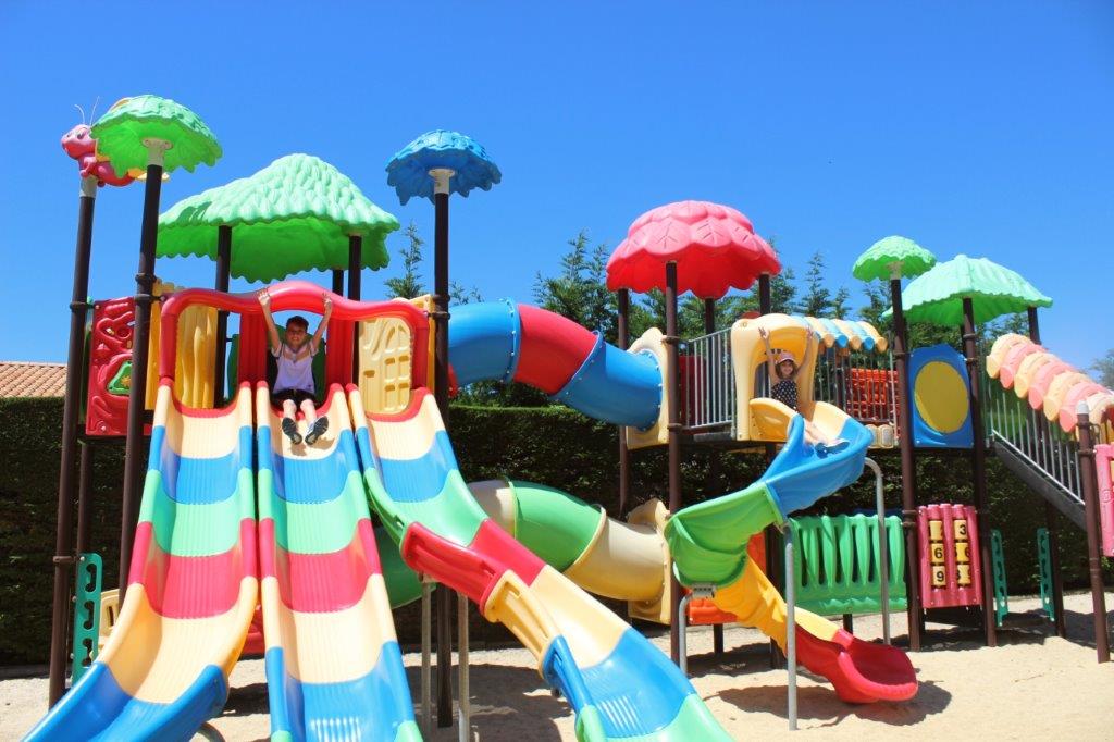 jeux enfants camping proche vélodyssée